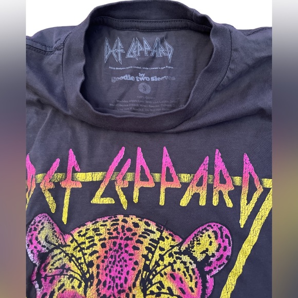 Def Leppard L/S Band Shirt - Picture 3 of 3